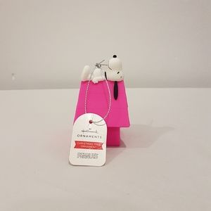 Pink Hallmark Peanuts Christmas Tree Ornament Snoopy on Top of his Doghouse